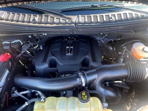 Used 2021 Lincoln Navigator Reserve image 32