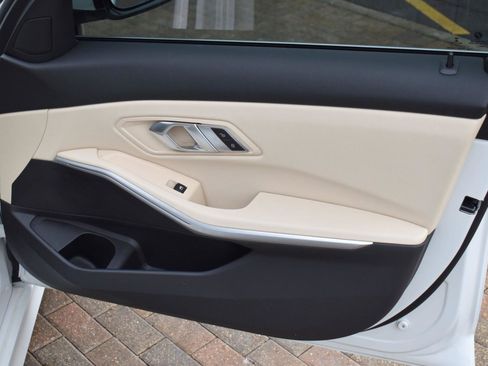 Used 2020 BMW 330i xDrive Sedan w/ Convenience Package image 40