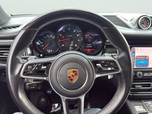 Used 2021 Porsche Macan AWD/4WD image 4