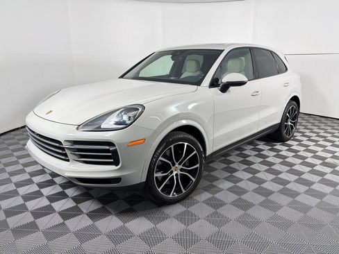 Certified 2023 Porsche Cayenne image 1