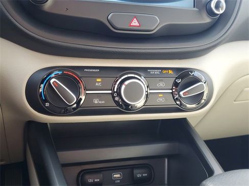 New 2025 Kia Soul LX w/ LX Technology Package image 21