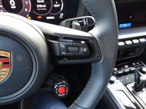 Used 2025 Porsche 911 Carrera RWD image 12