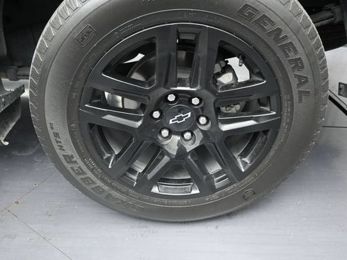 Used 2024 Chevrolet Silverado 1500 Custom RWD image 10