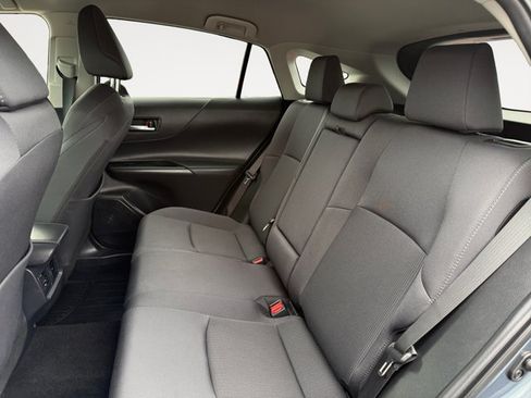 Used 2022 Toyota Venza LE AWD/4WD image 16