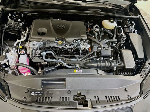 Used 2025 Toyota Camry XSE image 34