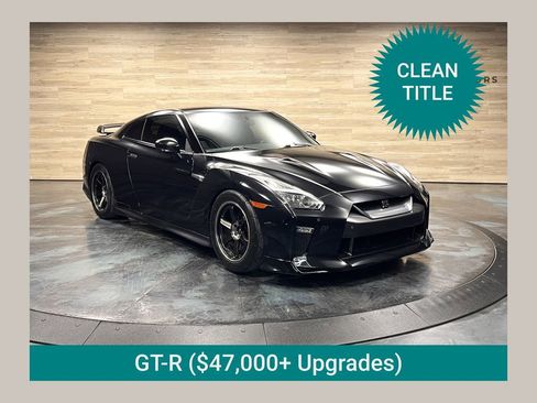 Used 2019 Nissan GT-R Premium w/ Premium Interior Package AWD/4WD image 1