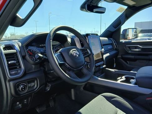 New 2026 RAM 1500 4x4 Crew Cab image 9