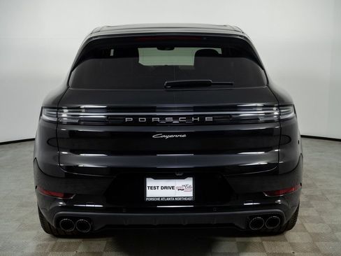 New 2026 Porsche Cayenne Base image 30