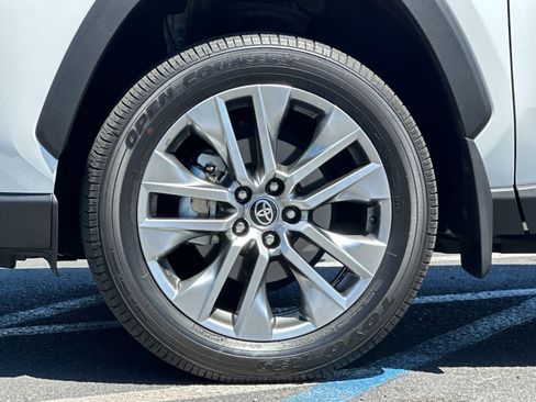 Used 2025 Toyota RAV4 XLE Premium image 24