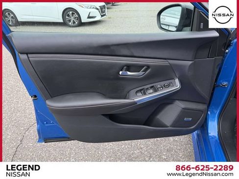 Certified 2023 Nissan Sentra SR w/ SR Premium Package FWD image 13