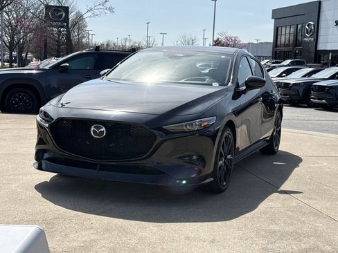 New 2026 MAZDA MAZDA3 Hatchback w/Premium Plus Pkg image 9