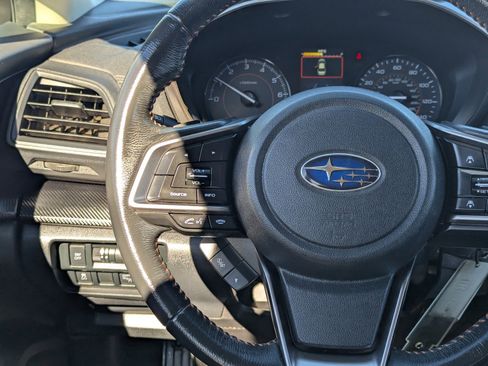 Used 2018 Subaru Crosstrek 2.0i Premium w/ Eyesight System image 23