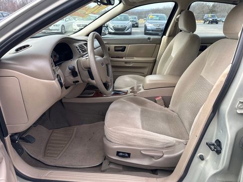 Used 2006 Ford Taurus SEL image 9