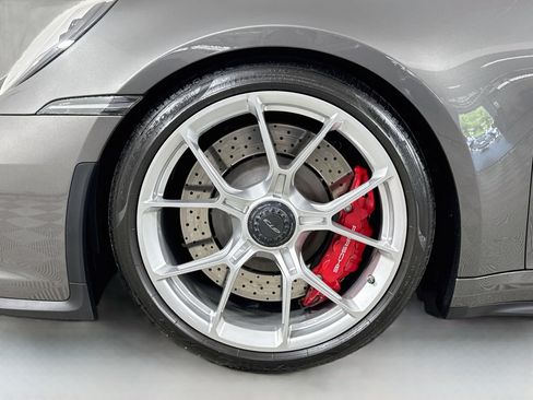Certified 2024 Porsche 911 GT3 RWD image 26