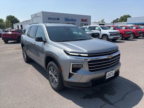 New 2026 Chevrolet Traverse LT w/ LPO, Floor Liner Package image 8