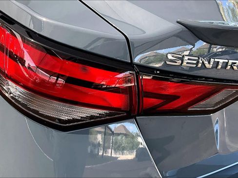 Used 2024 Nissan Sentra SR w/ SR Premium Package FWD image 29