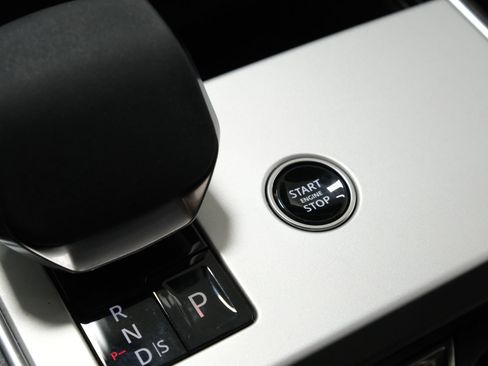 Used 2024 Land Rover Range Rover SE AWD/4WD image 21