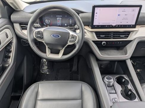 Certified 2026 Ford Explorer Active w/ Active Comfort Package RWD image 17