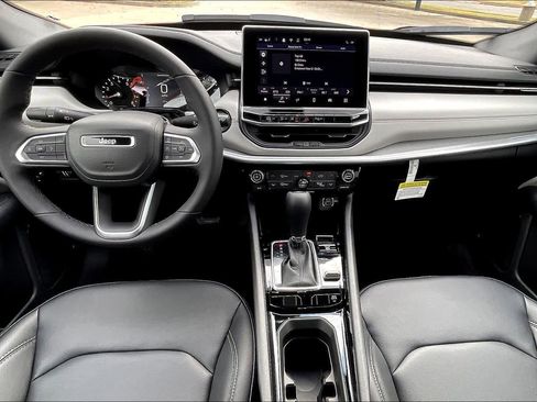 New 2026 Jeep Compass Limited image 5