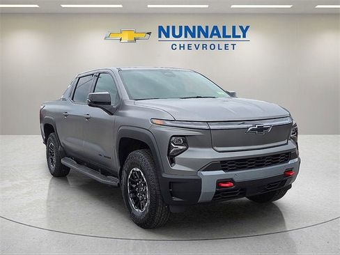 New 2026 Chevrolet Silverado EV Trail Boss image 7