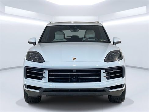 New 2026 Porsche Cayenne image 2