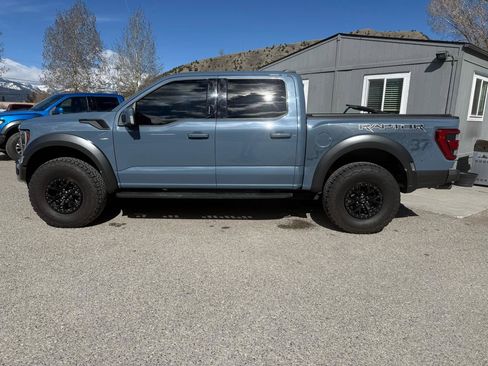 Used 2023 Ford F150 Raptor w/ Raptor 37 Performance Package AWD/4WD image 2