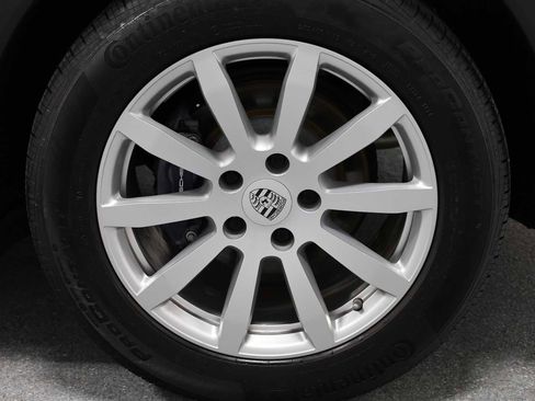 Used 2022 Porsche Cayenne image 46