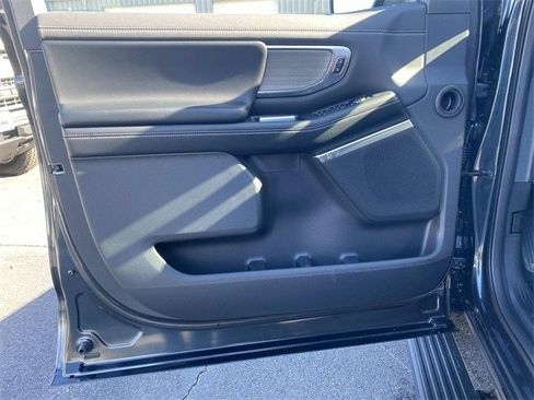 New 2025 Ford Expedition Platinum w/ Driver's Package image 35