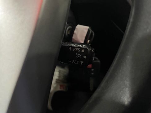 Used 2013 Toyota Prius C Two image 39