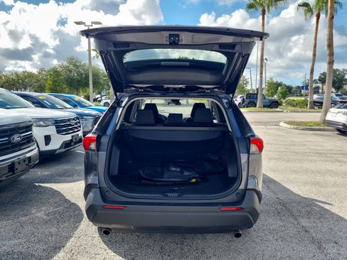 Used 2024 Toyota RAV4 LE AWD/4WD image 12