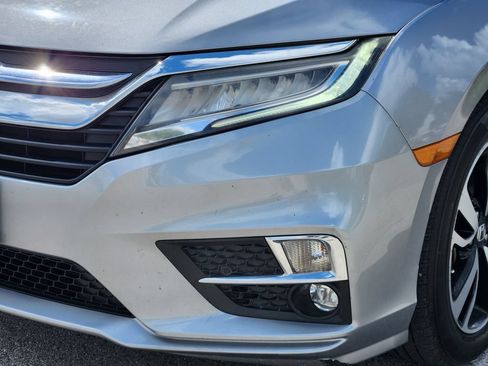 Used 2018 Honda Odyssey Elite image 6