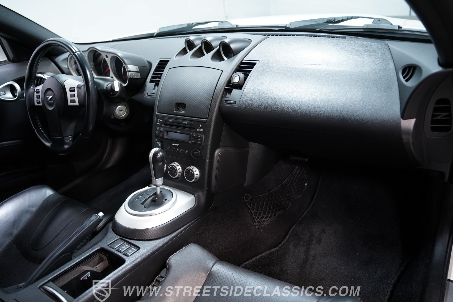Used 2007 Nissan 350Z Touring RWD image 36