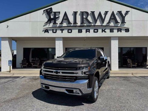 Used 2021 Chevrolet Silverado 1500 LTZ w/ LTZ Convenience Package II AWD/4WD image 38