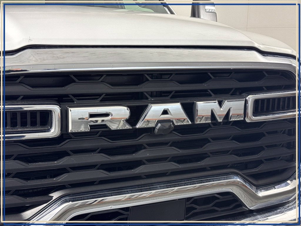 Certified 2026 RAM 2500 Big Horn AWD/4WD image 4