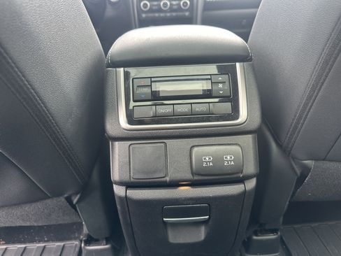 Used 2022 Subaru Ascent Onyx Edition AWD/4WD image 17