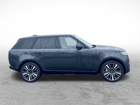 Used 2024 Land Rover Range Rover SE AWD/4WD image 4