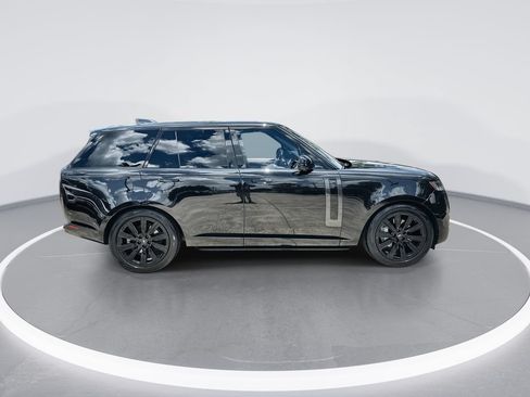 Used 2023 Land Rover Range Rover SE AWD/4WD image 9
