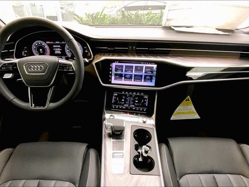 Used 2025 Audi A6 3.0T Prestige w/ Prestige Package image 5