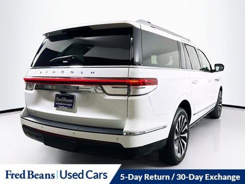 Certified 2023 Lincoln Navigator L Reserve image 8