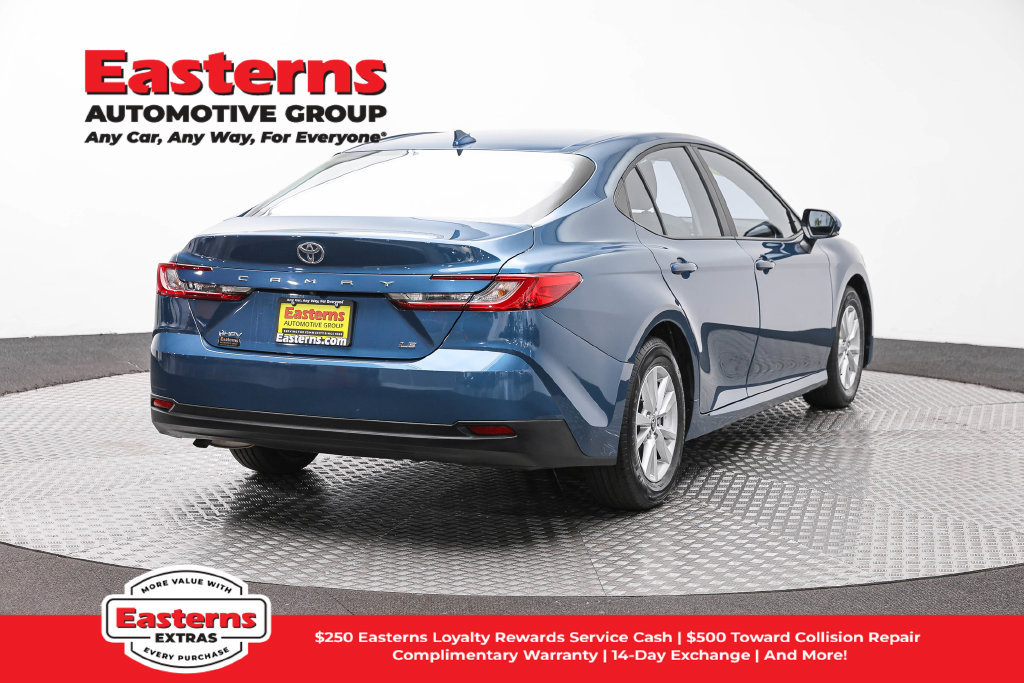 Used 2025 Toyota Camry LE FWD image 6
