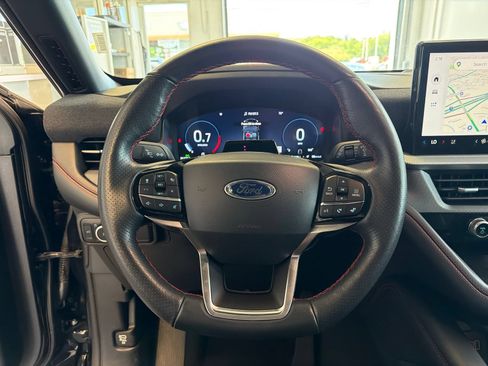 Used 2025 Ford Explorer ST-Line w/ ST-Line Street Pack AWD/4WD image 21