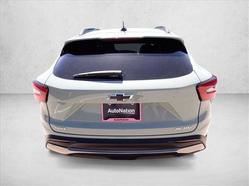 New 2026 Chevrolet Trax ACTIV FWD image 3