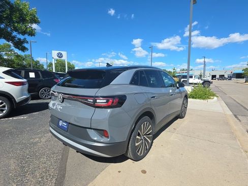 Used 2023 Volkswagen ID.4 Pro S Plus AWD/4WD image 6