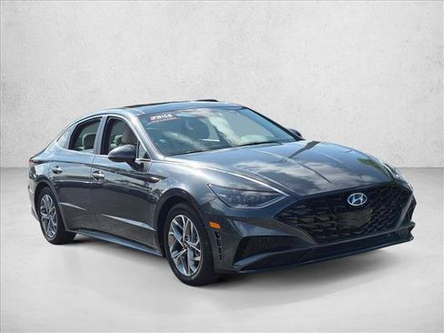 Used 2023 Hyundai Sonata SEL w/ Convenience Package FWD image 3
