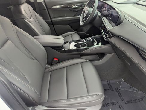 Used 2025 Buick Envision Preferred image 13