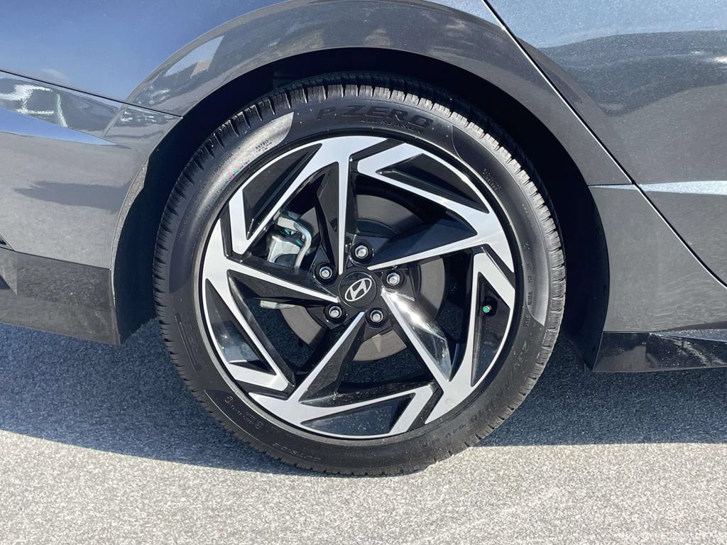 Certified 2026 Hyundai Sonata SEL AWD/4WD image 32