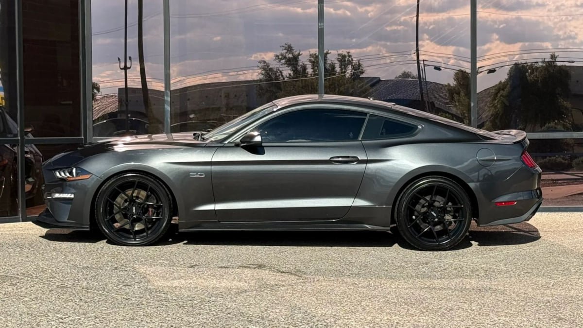 Used 2019 Ford Mustang GT w/ Performance Package - Level 2 RWD image 4
