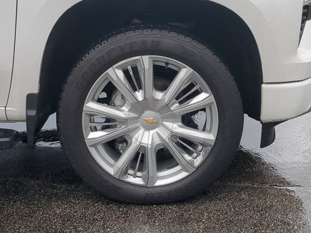 Used 2022 Chevrolet Silverado 1500 High Country AWD/4WD image 11