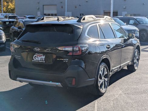 Used 2022 Subaru Outback Limited XT image 3