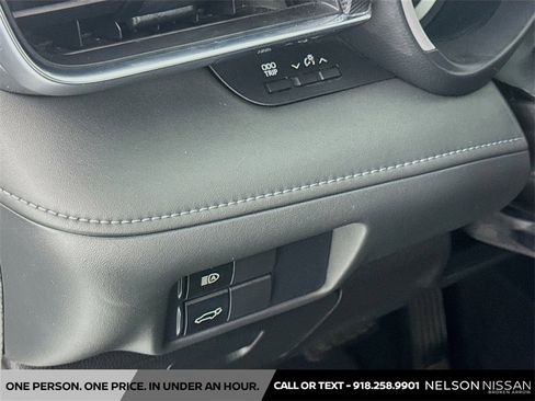 Used 2021 Toyota Highlander XSE image 10